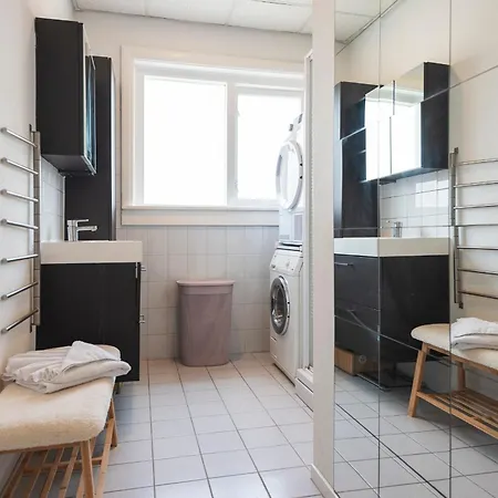 Lenna's Place Apartment *