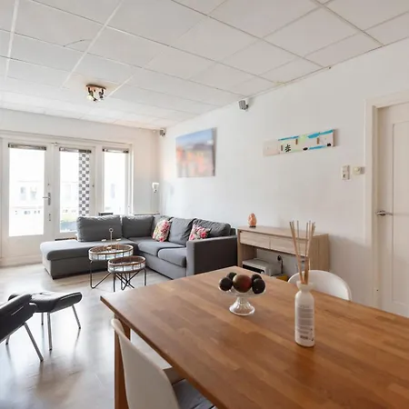 Lenna's Place Apartment *
